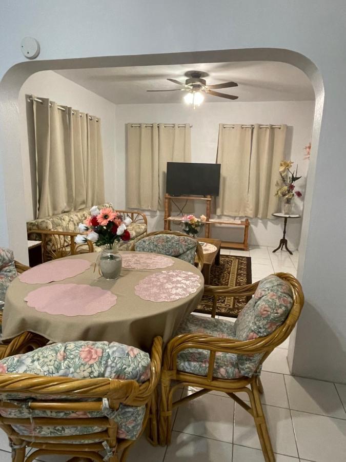 Luxurious One And Two Bedroom Villa Кристианстед Экстерьер фото